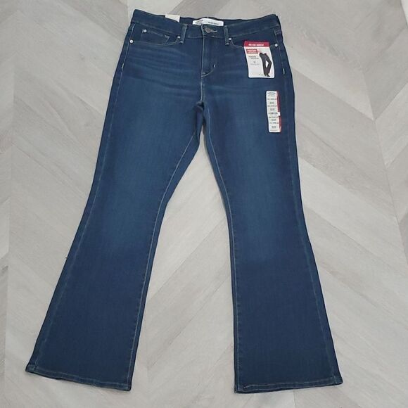 Signature Levi Strauss Women’s mid Rise Bootcut Denim Jeans, Nwt,Size 10S, - Picture 1 of 7